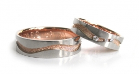 W2001 - red and white gold and diamonds - foto č. 484