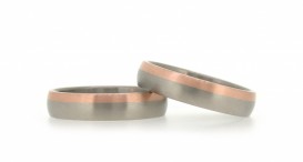 W2489-1206 - snubní prsteny vyrobené z titanu a červeného zlata - foto č. 9