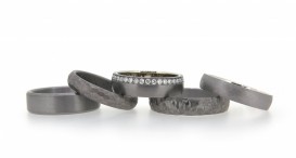 Wkolekce 2 - kolekce snubních prstenů vyrobených z tantalu s diamanty - foto č. 4