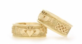 W2538-1298 - snubní prsteny vyrobené ze zlata - motiv Claddagh - foto č. 17