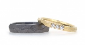 W2581-1357 - snubní prsteny vyrobené z tantalu a zlata s diamanty - foto č. 1
