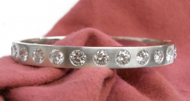 B3003 - náramek vyrobený z 18kt zlata s diamanty - foto č. 16
